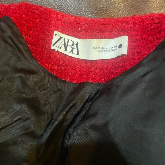 Zara Red Textured Blazer with Gold Buttons - Picture 4 of 5